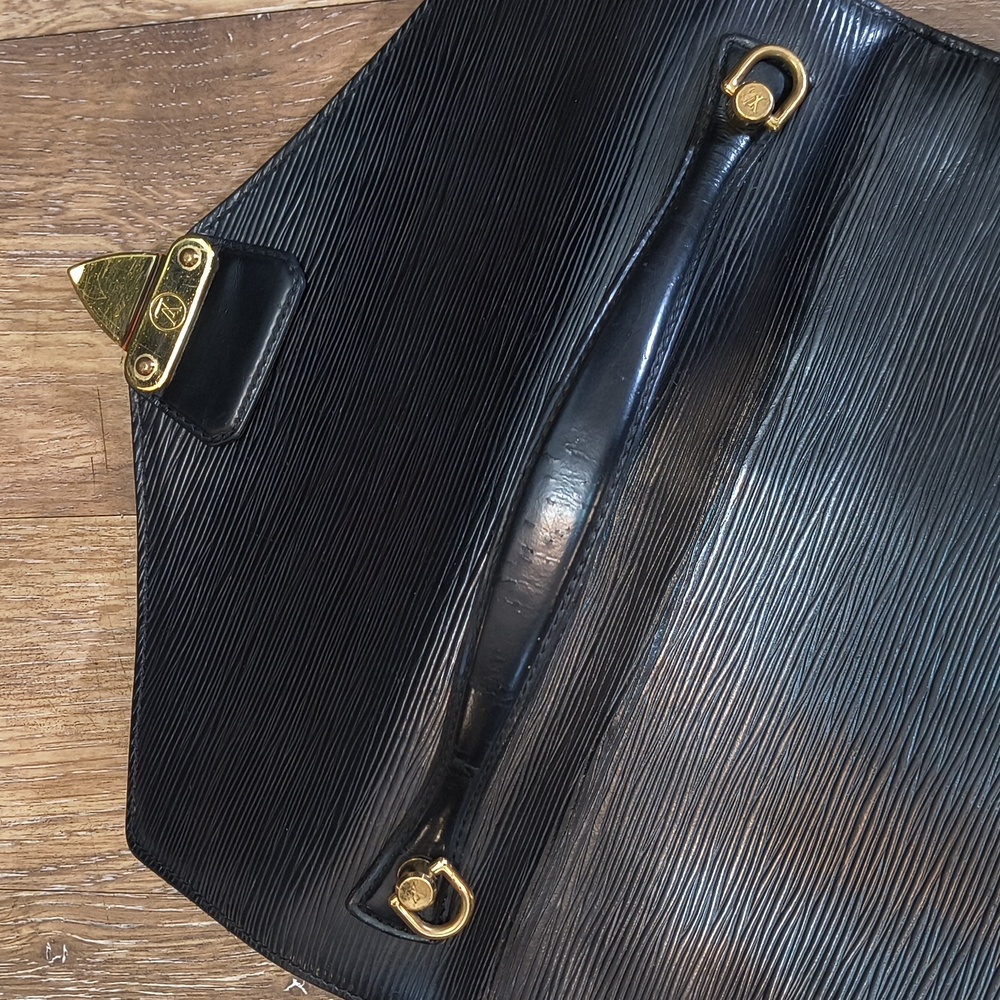 Louis Vuitton Vintage Black Epi Leather Crossbody Bag - Marc Jacobs Collection - Picture 14 of 17